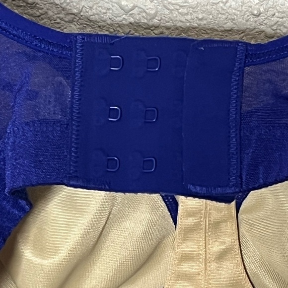 Lululemon Purple Bra Sz 34D - Picture 4 of 6